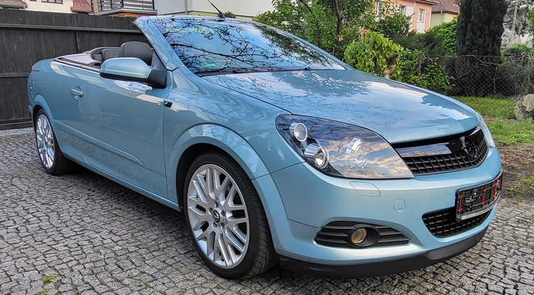 Opel Astra cena 19900 przebieg: 166800, rok produkcji 2009 z Żagań małe 79